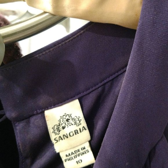 Dress - Picture 3 of 3